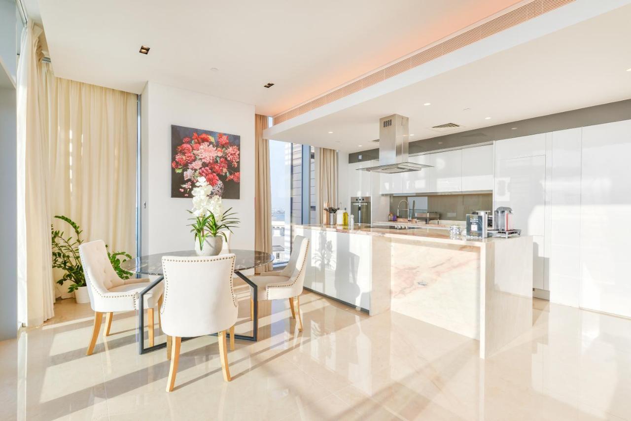 Posh 2 Bedroom Oceanfront Apt In The Heart Of Bluewaters Island دبي المظهر الخارجي الصورة