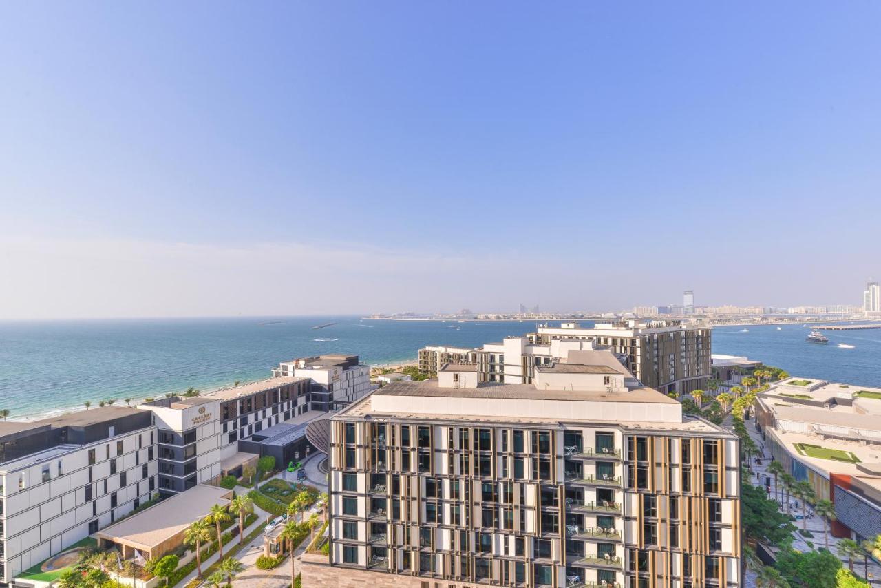 Posh 2 Bedroom Oceanfront Apt In The Heart Of Bluewaters Island دبي المظهر الخارجي الصورة