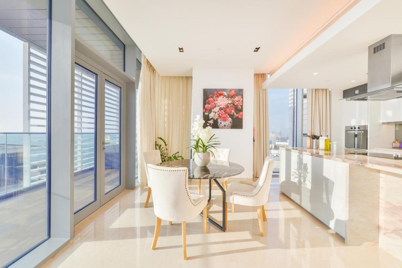 Posh 2 Bedroom Oceanfront Apt In The Heart Of Bluewaters Island دبي المظهر الخارجي الصورة