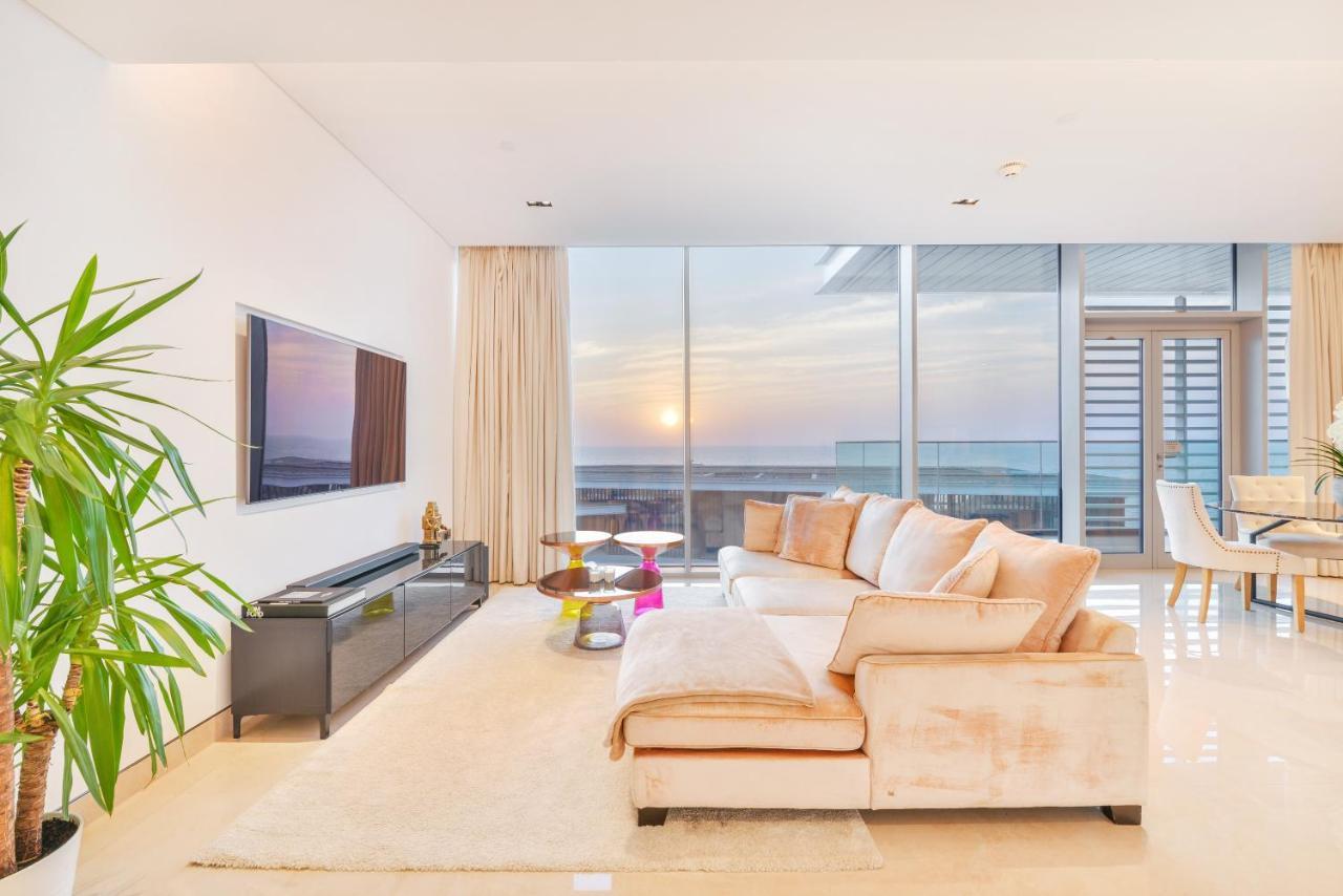 Posh 2 Bedroom Oceanfront Apt In The Heart Of Bluewaters Island دبي المظهر الخارجي الصورة