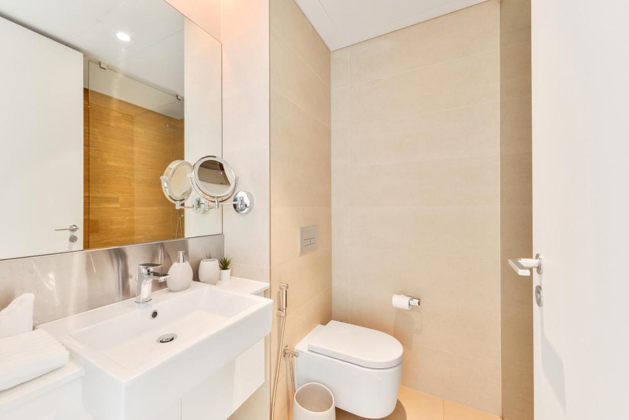 Posh 2 Bedroom Oceanfront Apt In The Heart Of Bluewaters Island دبي المظهر الخارجي الصورة