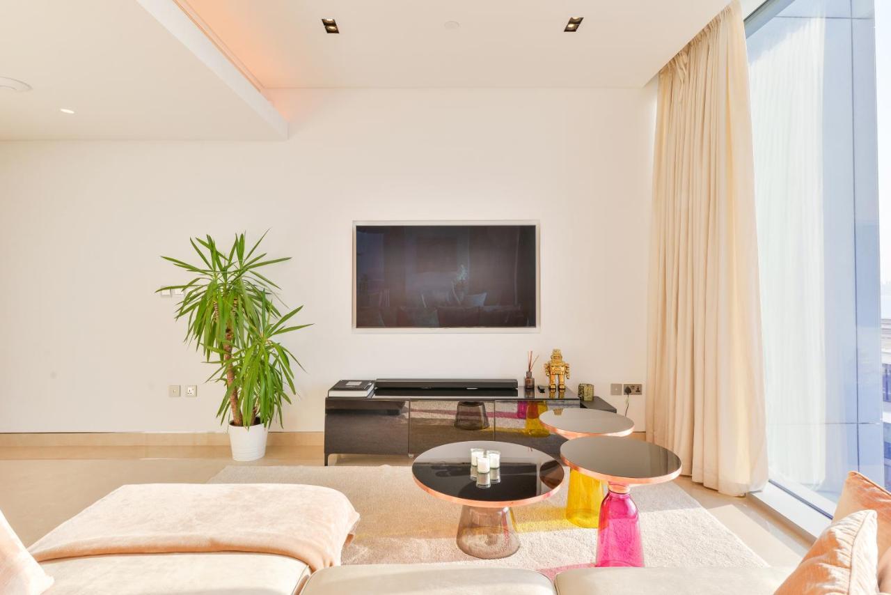 Posh 2 Bedroom Oceanfront Apt In The Heart Of Bluewaters Island دبي المظهر الخارجي الصورة