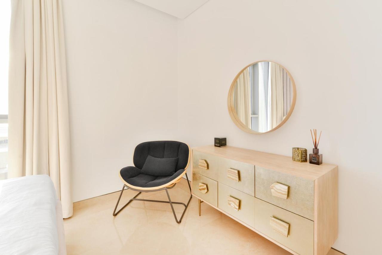 Posh 2 Bedroom Oceanfront Apt In The Heart Of Bluewaters Island دبي المظهر الخارجي الصورة